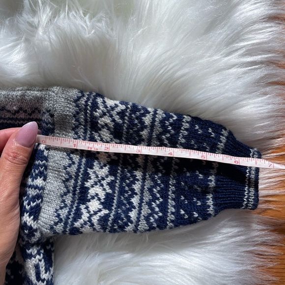 Norlender Knitwear Norwegian 100% Wool Baby Cardigan - Picture 4 of 14